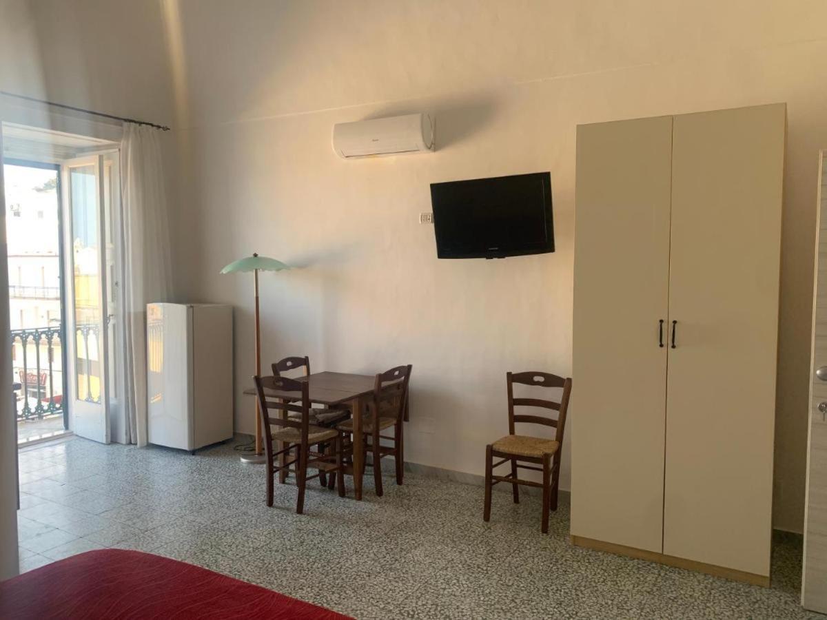 Colombo Apartment E Room Весте Екстериор снимка