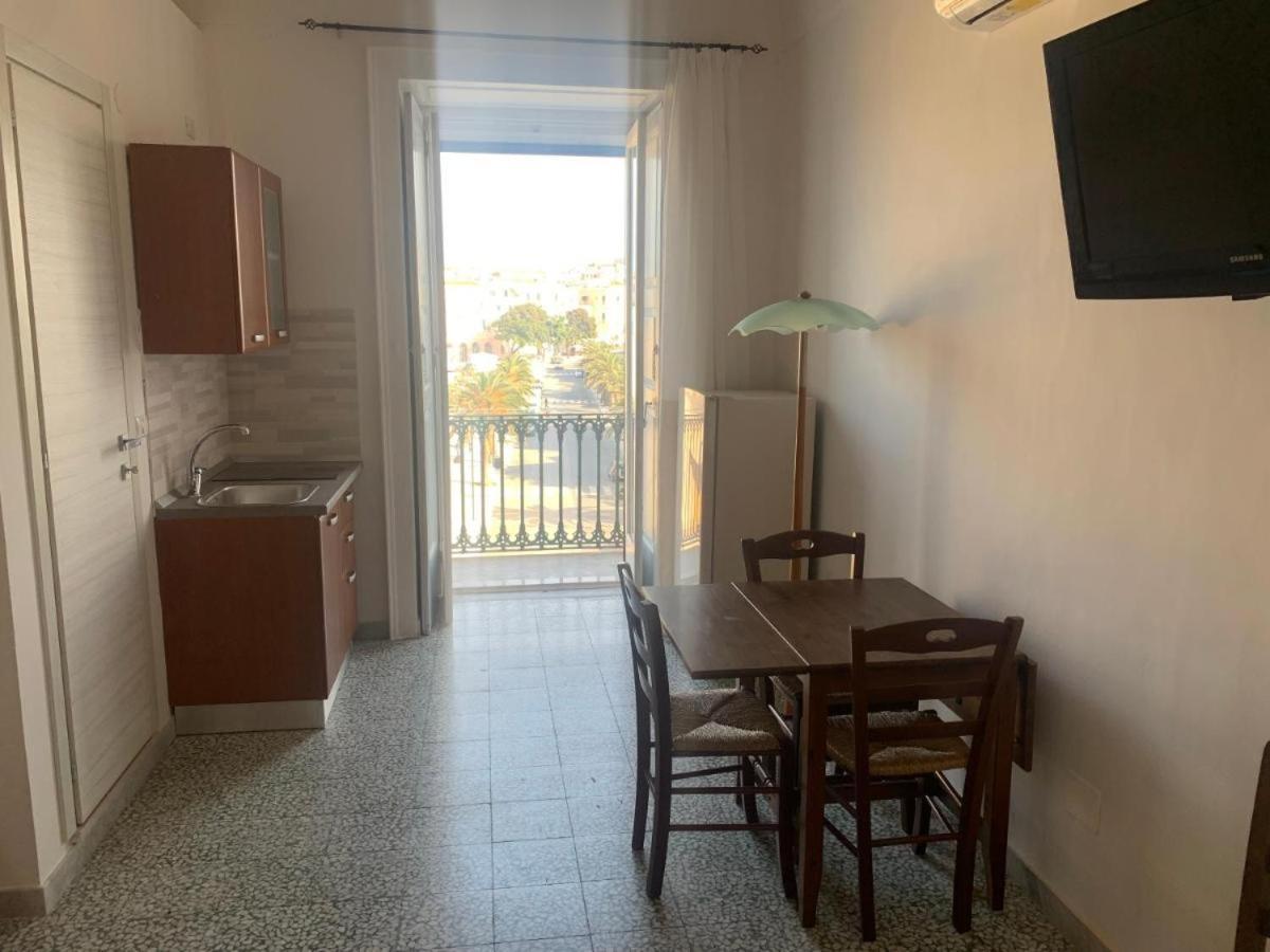 Colombo Apartment E Room Весте Екстериор снимка